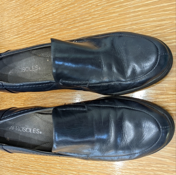 Aerosoles Navy Heels "Heartthrob" Size 9.5 - Picture 3 of 7